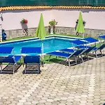 Giovanna Boutique & Pool Gasthof