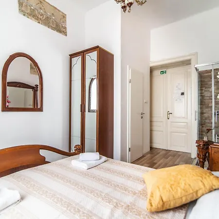 Giovanna Boutique Rooms&pool