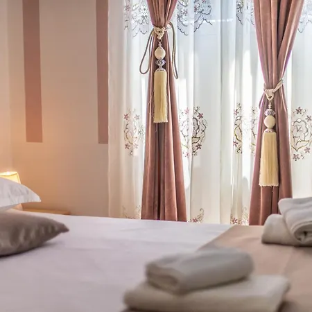 Giovanna Boutique Rooms&pool