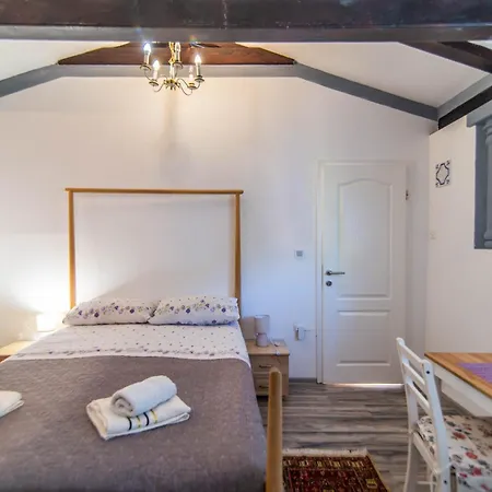 Giovanna Boutique & Pool Guest house Pula