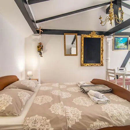 Giovanna Boutique & Pool