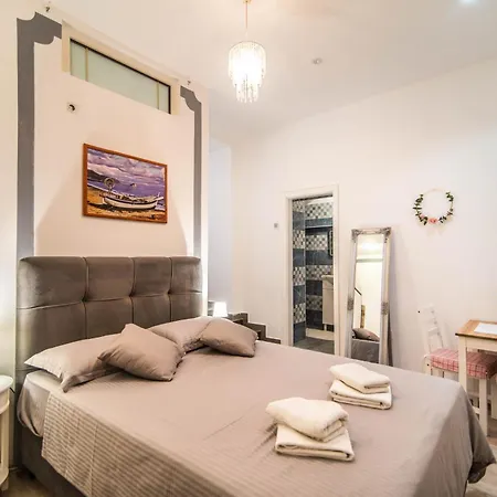 Giovanna Boutique & Pool Guest house *