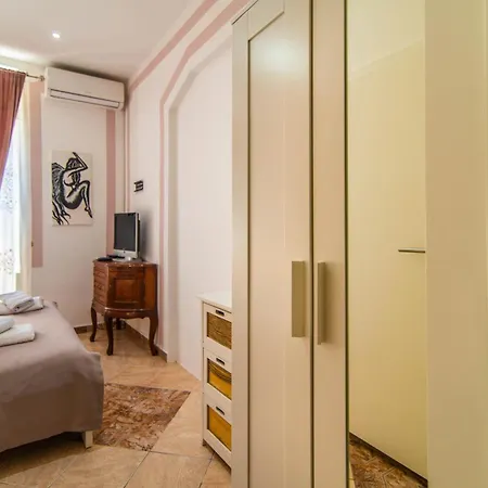 Giovanna Boutique Rooms&pool 3* Pula