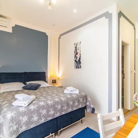 Giovanna Boutique & Pool Pula