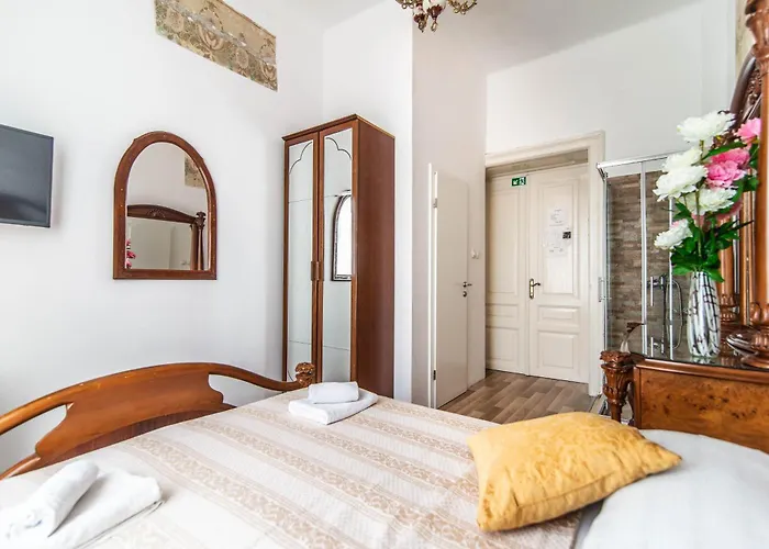 Giovanna Boutique & Pool