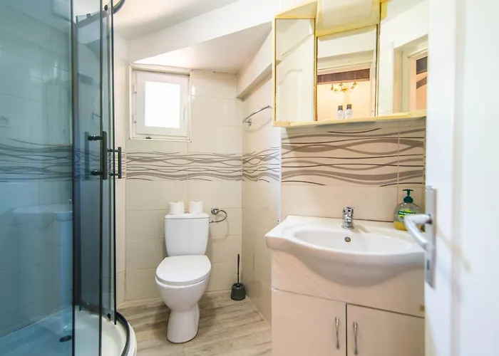 Giovanna Boutique & Pool *