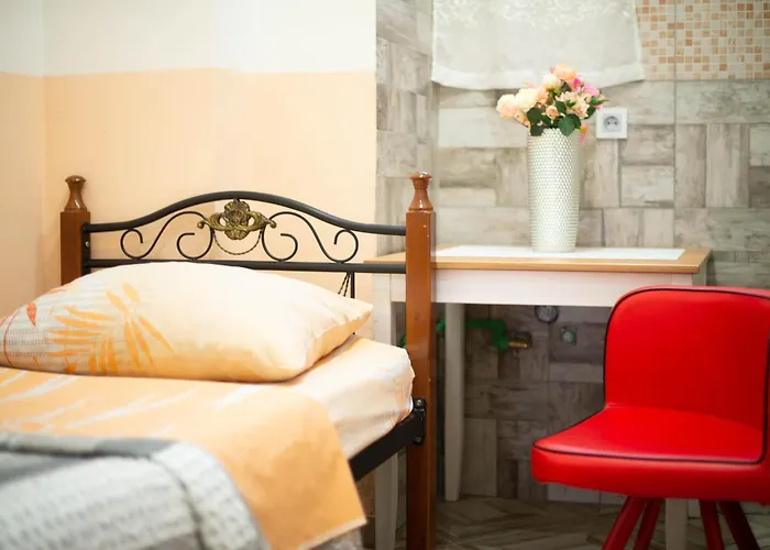 Giovanna Boutique & Pool