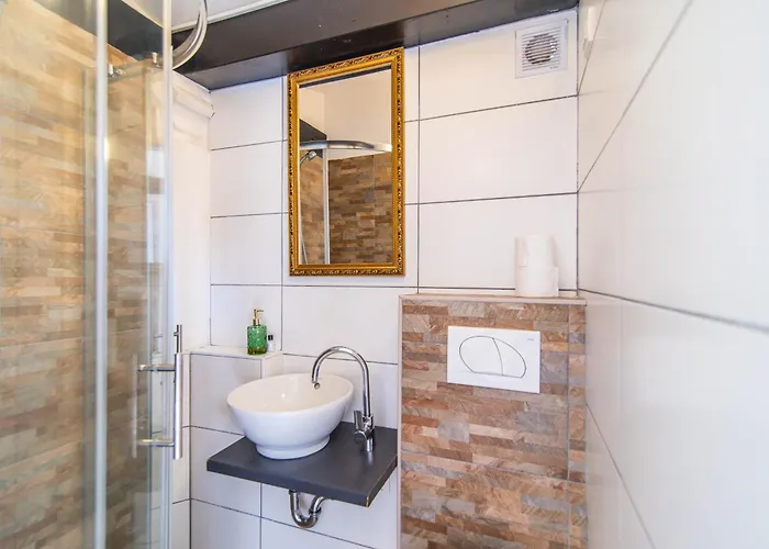 Giovanna Boutique & Pool Gasthof *