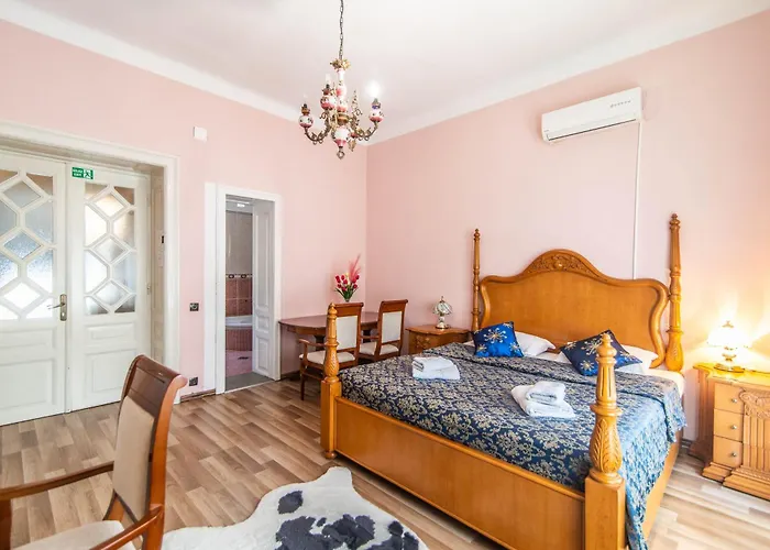 Giovanna Boutique & Pool Pula