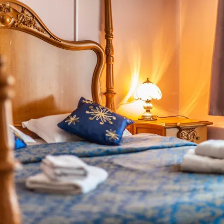 בית הארחה Giovanna Boutique & Pool