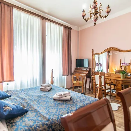 Giovanna Boutique & Pool בית הארחה פולה