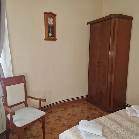 Giovanna Boutique & Pool Gostinjska kuća