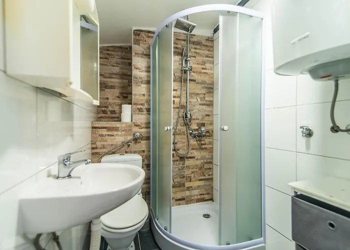 Giovanna Boutique & Pool Pensión