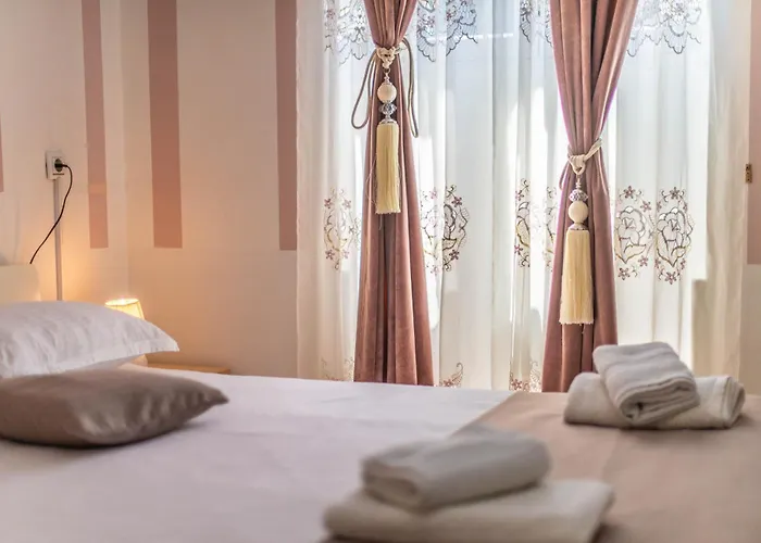 Giovanna Boutique & Pool