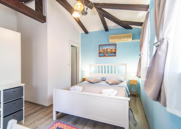 Giovanna Boutique & Pool *