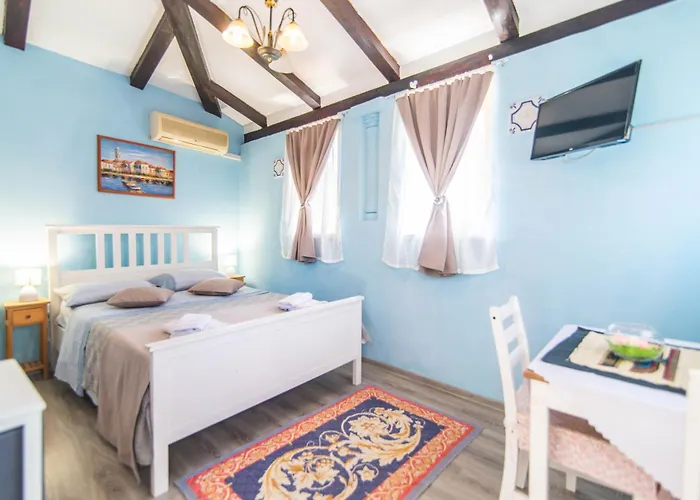 Giovanna Boutique & Pool