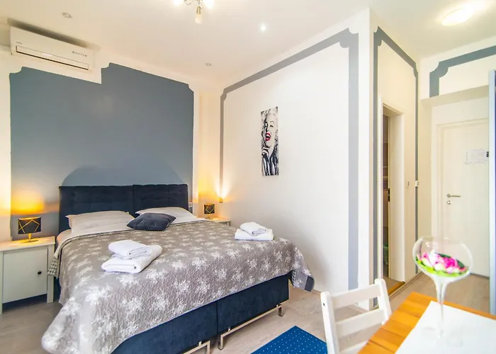 Giovanna Boutique & Pool Pula