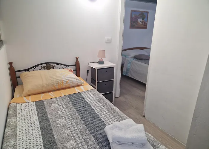 Pensión Giovanna Boutique & Pool *