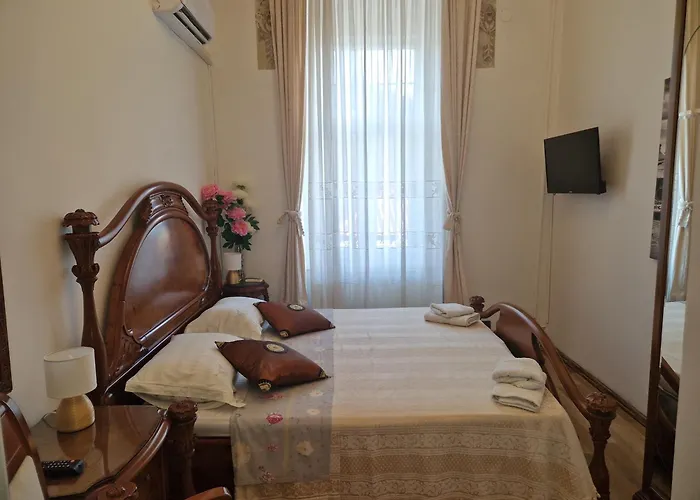 Giovanna Boutique & Pool