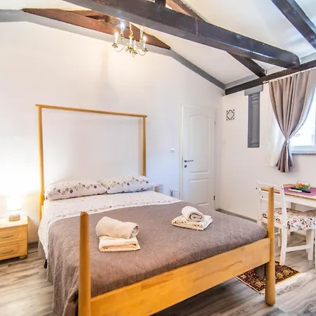 Giovanna Boutique & Pool * Póla