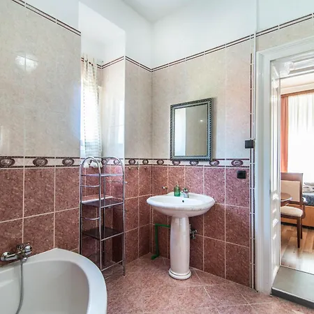 Giovanna Boutique & Pool * Póla